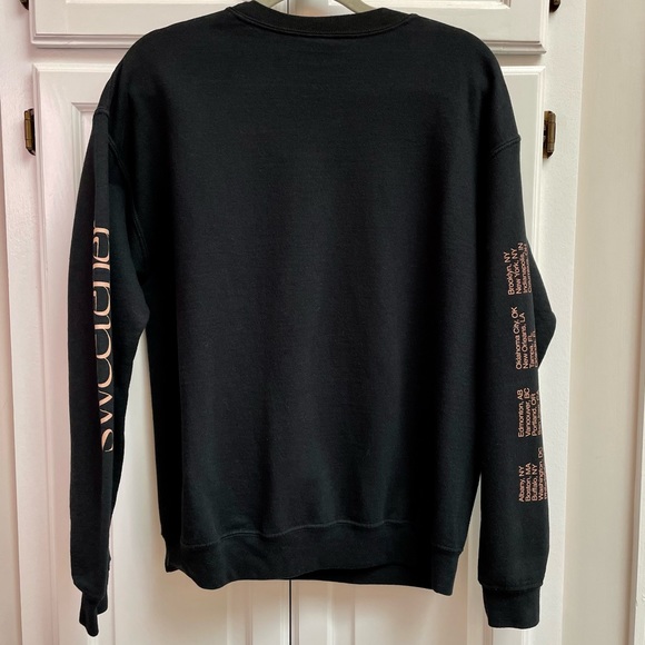 Ariana Grande Sweetener World Tour Black Sweatshirt Size Medium - Picture 3 of 6